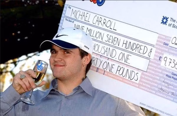 Michael ở thời điểm mới trúng xổ số. Ảnh: PA. Michael ở thời điểm mới trúng xổ số. Ảnh: PA.