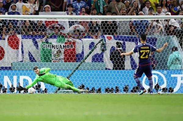 Tâm lý của các cầu thủ Nhật dường như không vững khi sút luân lưu. Ảnh: Dan Mullan/ Getty Images.