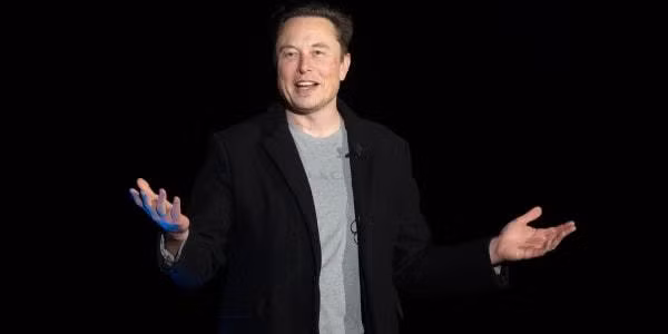 Tuy cực kỳ giàu nhưng Elon Musk lại có lối sống siêu đơn giản và tiết kiệm. Ảnh: Complex.