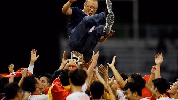 HLV Park Hang-seo. Ảnh: REUTERS/ Soe Zeya Tun TPX.