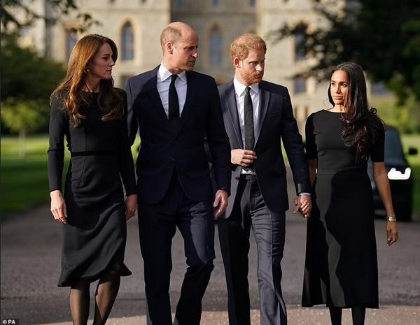 "Bộ tứ Hoàng gia" đi cùng nhau. Ảnh: PA. "Bộ tứ Hoàng gia" đi cùng nhau. Ảnh: PA.