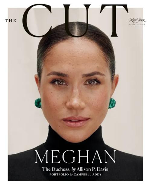 Meghan trên trang bìa. Ảnh: Campbell Addy. Meghan trên trang bìa. Ảnh: Campbell Addy.