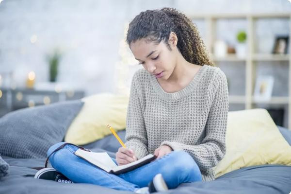 Mỗi sáng, hãy tự "hỏi thăm" chính mình. Ảnh: FatCamera/ Getty Images. Mỗi sáng, hãy tự "hỏi thăm" chính mình. Ảnh: FatCamera/ Getty Images.