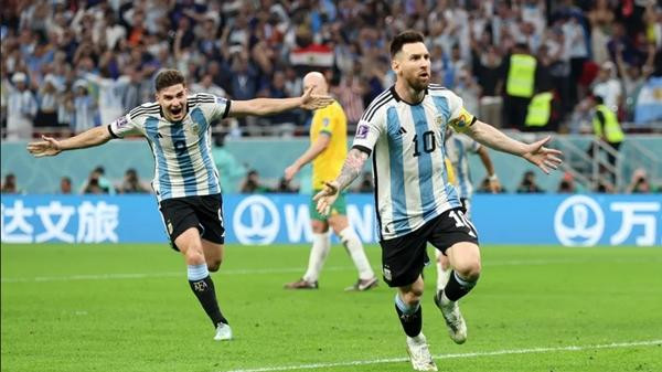 Cuối cùng Messi cũng phá vỡ được "lời nguyền". Ảnh: Getty Images. Cuối cùng Messi cũng phá vỡ được "lời nguyền". Ảnh: Getty Images.