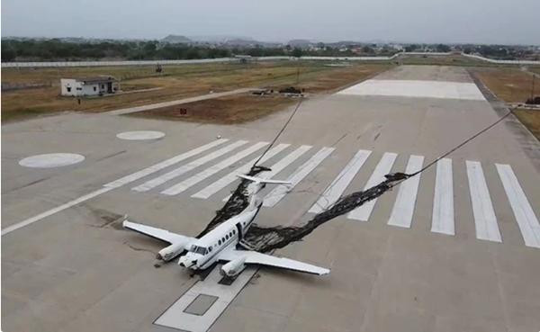 Vụ tai nạn tại sân bay. Ảnh: NDTV.