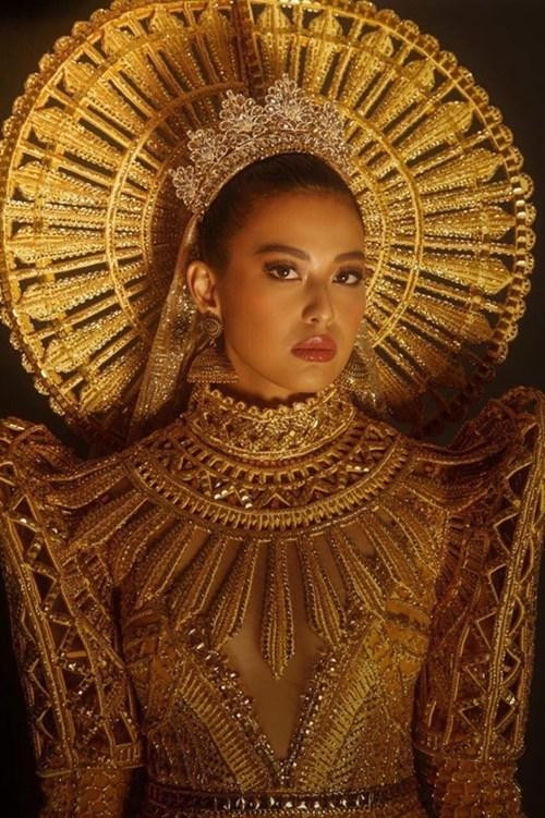 Miss World Philippines 2019 đang nhắm tới chiếc vương miện Miss Universe nữa? Ảnh: Mike Gella.