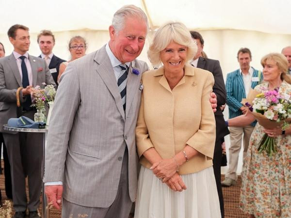 Vợ chồng Thái tử Charles - Camilla mắc COVID-19. Ảnh: She Knows. Vợ chồng Thái tử Charles - Camilla mắc COVID-19. Ảnh: She Knows.