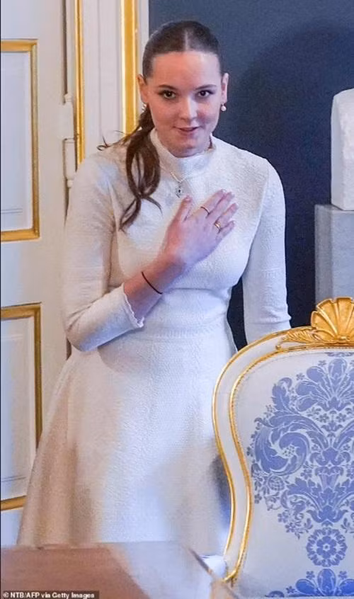 Công chúa Ingrid trong buổi họp mặt nhân sinh nhật 18 tuổi. Ảnh: NTB/ AFP via Getty Images.