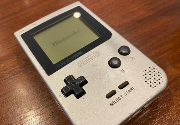 Các thầy cô ở Nhật cho biết, thứ mà họ hay tịch thu nhất từ học sinh chỉ là máy chơi điện tử chứ không có gì ghê gớm. Ảnh minh họa: Sora. Các thầy cô ở Nhật cho biết, thứ mà họ hay tịch thu nhất từ học sinh chỉ là máy chơi điện tử chứ không có gì ghê gớm. Ảnh minh họa: Sora.