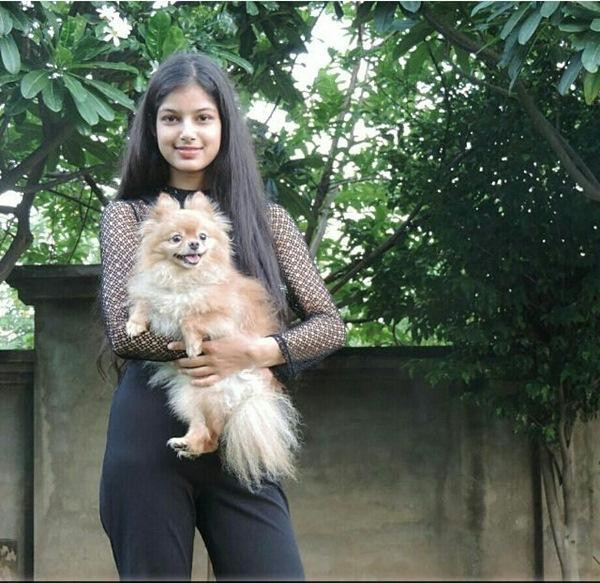 Lớn hơn thì khuôn mặt tròn hơn nhưng vóc dáng vẫn rất thon thả. Lớn hơn thì khuôn mặt tròn hơn nhưng vóc dáng vẫn rất thon thả.