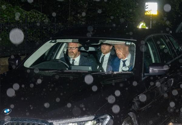 Hoàng tử Harry trên đường đến Balmoral. Ảnh: Rex. Hoàng tử Harry trên đường đến Balmoral. Ảnh: Rex.