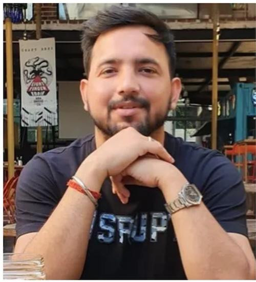 Anh Kumar. Ảnh: Twitter. Anh Kumar. Ảnh: Twitter.