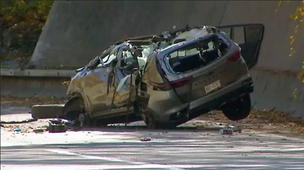 Chiếc xe bị nạn. Ảnh: WIVB. Chiếc xe bị nạn. Ảnh: WIVB.