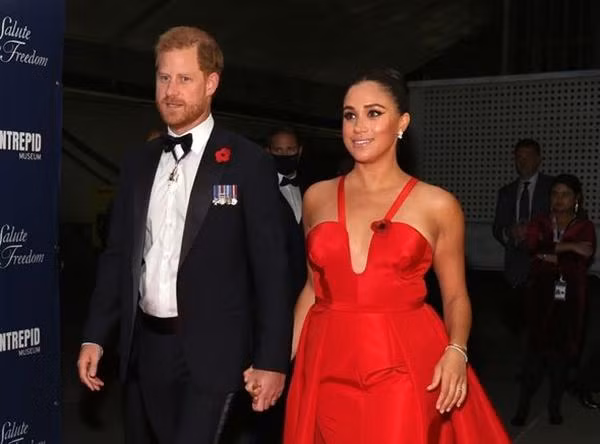 Meghan nói vợ chồng cô vui mừng khi rời khỏi Hoàng gia Anh. Ảnh: Getty.