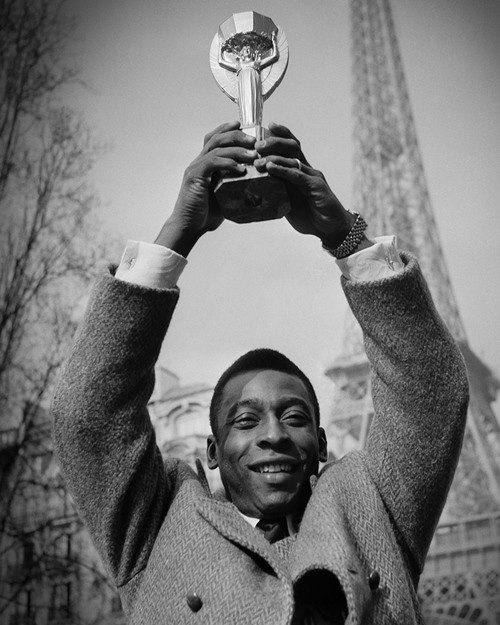 Pele mãi mãi là một huyền thoại. Ảnh: Optus Sport/ Twitter.