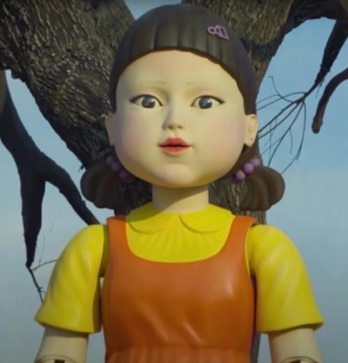 Nhiều netizen "ghen tỵ" vì một con búp bê kinh dị mà còn có người yêu. Ảnh: Netflix. Nhiều netizen "ghen tỵ" vì một con búp bê kinh dị mà còn có người yêu. Ảnh: Netflix.