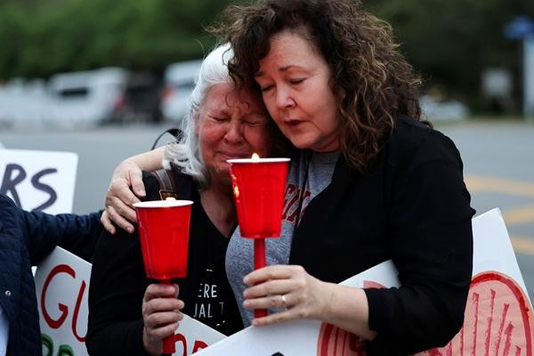 Rất nhiều nỗi đau vẫn kéo dài. Ảnh: Kevin Dietsch/ Getty Images.