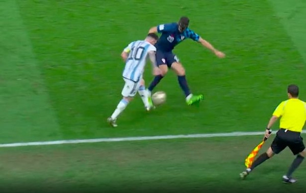 Gvardiol (Croatia) rất giỏi, nhưng chưa là gì so với Messi. Ảnh: BBC.