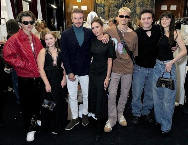 Gia đình Beckham trong lần xuất hiện mới nhất. Ảnh: Marc Piasecki/ GC Images/ Getty Images. Gia đình Beckham trong lần xuất hiện mới nhất. Ảnh: Marc Piasecki/ GC Images/ Getty Images.