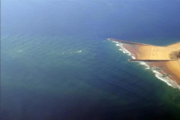 Nhiều người thích ngắm hiện tượng lạ mắt này. Ảnh: The Sun. Nhiều người thích ngắm hiện tượng lạ mắt này. Ảnh: The Sun.