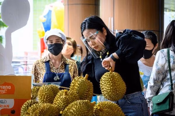 Một quầy bán sầu riêng ở Bangkok (Thái Lan). Ảnh: AFP.