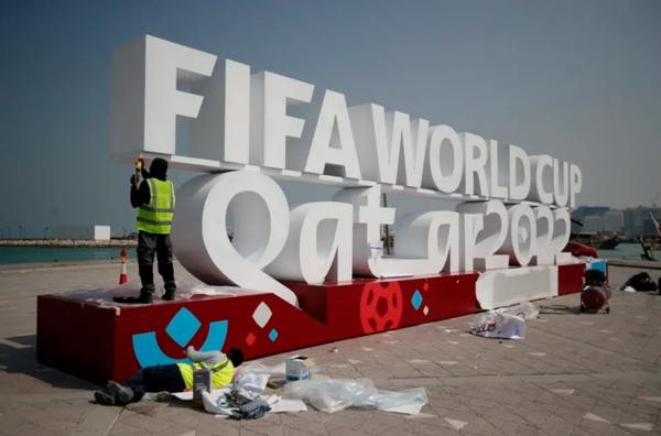 Việc chuẩn bị cho World Cup tại Qatar vẫn đang được tiếp tục. Ảnh: Hamad I Mohammed/ Reuters.