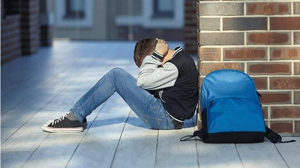 Lứa tuổi 15 - 17 là dễ có hành động dại dột nhất nếu bị trầm cảm. Ảnh: Bodnarchuk/ iStockphoto.