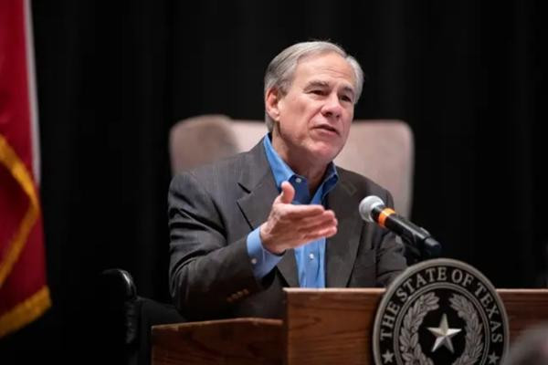 Ông Greg Abbott. Ảnh: Alamy. Ông Greg Abbott. Ảnh: Alamy.