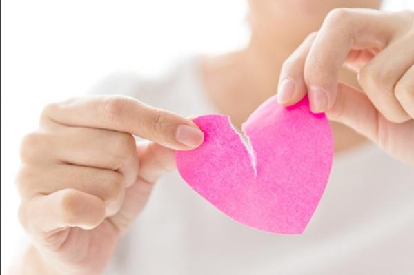 Netizen Indonesia viết, đúng là "cạn lời" với trường hợp ly hôn này. Ảnh minh họa: Livingly. Netizen Indonesia viết, đúng là "cạn lời" với trường hợp ly hôn này. Ảnh minh họa: Livingly.