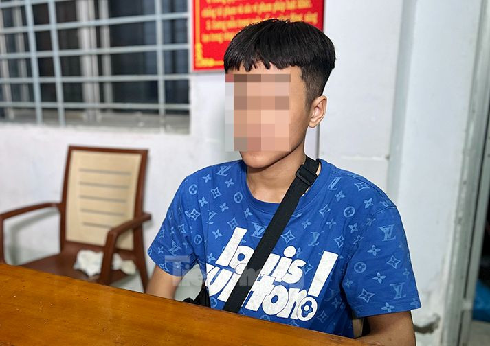 Đối tượng Toàn tại cơ quan công an.