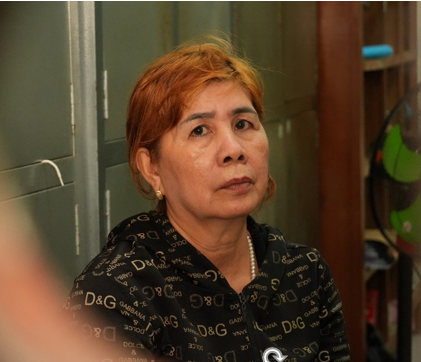 Hai vợ chồng Huyền và Diệu tại cơ quan công an.