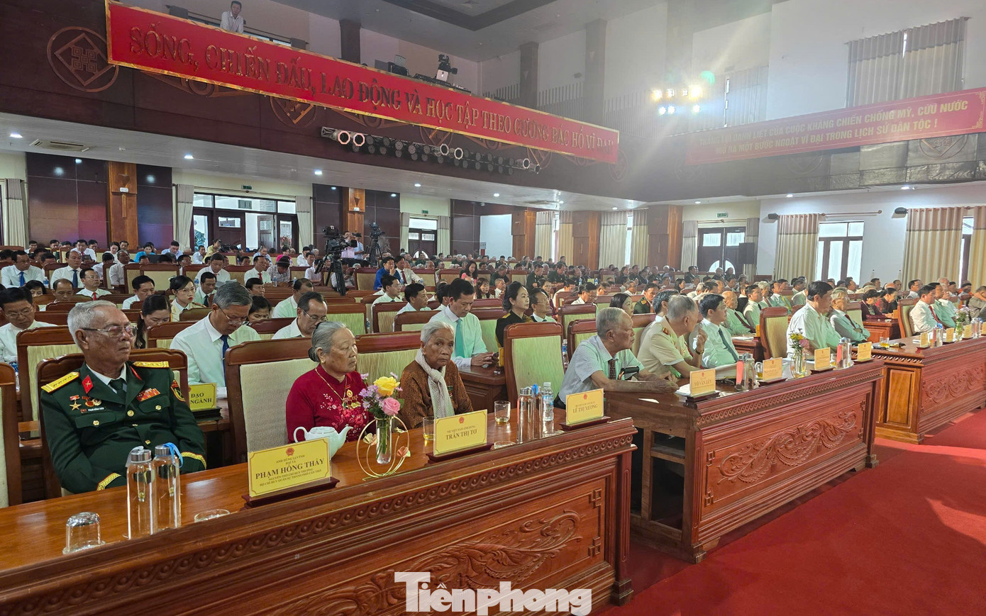 Đại biểu tham dự lễ kỷ niệm. Ảnh: CK