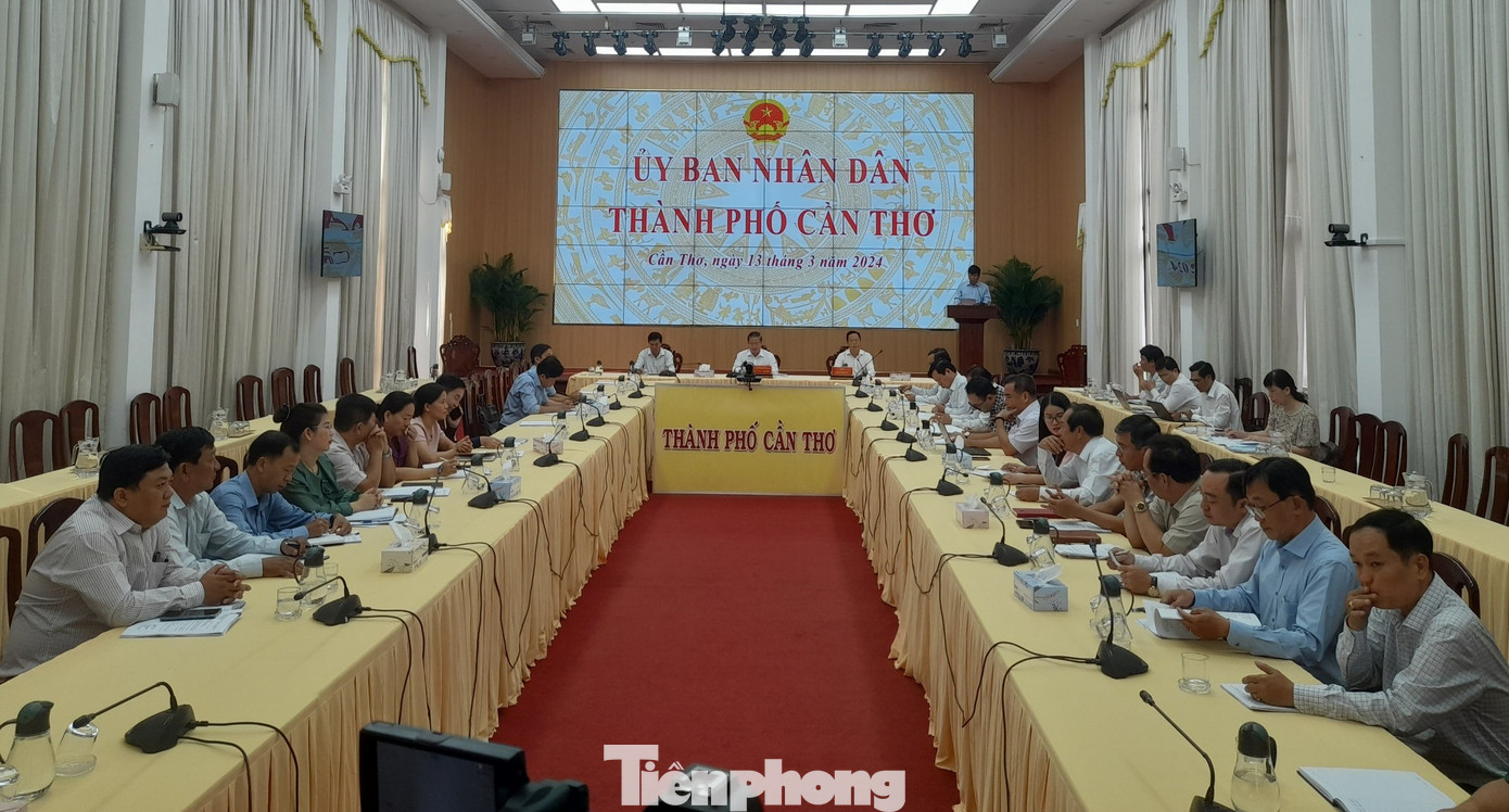 Quang cảnh cuộc họp. Ảnh: CK Quang cảnh cuộc họp. Ảnh: CK