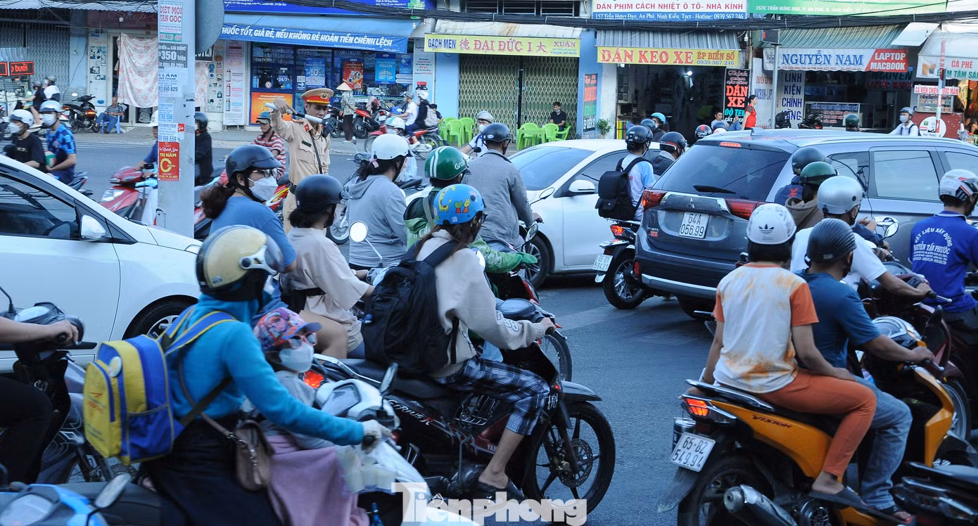 Nút giao đường Mậu Thân - 3 Tháng 2 - Trần Hưng Đạo. Ảnh: CK
