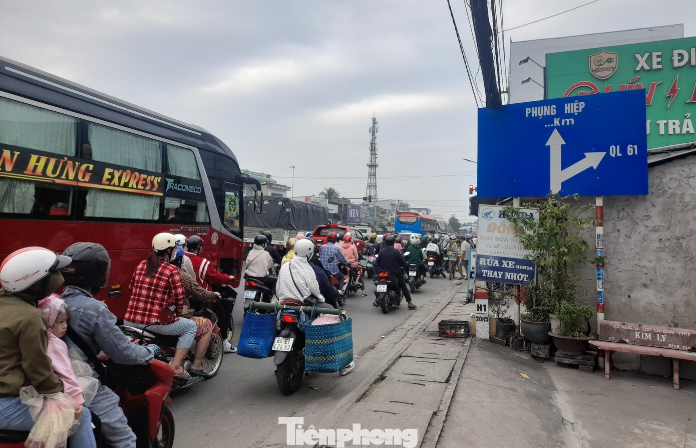 Đoạn ngã ba Cái Tắc, huyện Châu Thành A, tỉnh Hậu Giang. Đoạn ngã ba Cái Tắc, huyện Châu Thành A, tỉnh Hậu Giang.