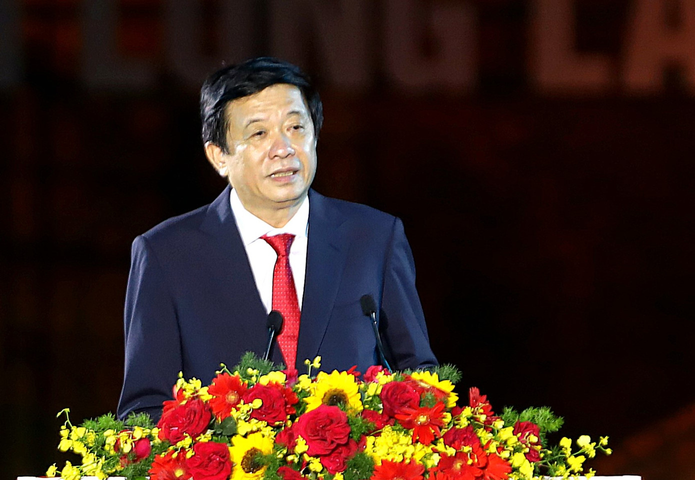 Bí thư Tỉnh ủy Vĩnh Long Bùi Văn Nghiêm phát biểu khai mạc sự kiện. Bí thư Tỉnh ủy Vĩnh Long Bùi Văn Nghiêm phát biểu khai mạc sự kiện.