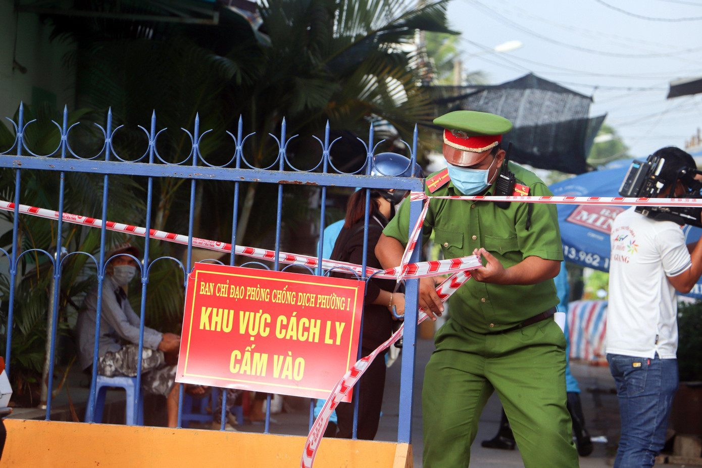 Diễn biến dịch ngày 16/5: Tăng vọt ca mắc ở ổ dịch Bắc Giang, Điện Biên đình chỉ 3 cán bộ ảnh 21 Diễn biến dịch ngày 16/5: Tăng vọt ca mắc ở ổ dịch Bắc Giang, Điện Biên đình chỉ 3 cán bộ ảnh 21