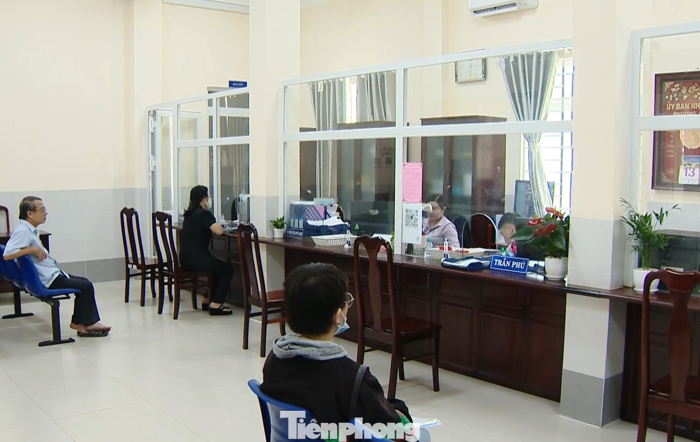 Tính đến ngày 31/12/2023, thành phố Cần Thơ có 1.697 cán bộ, công chức cấp xã. Tính đến ngày 31/12/2023, thành phố Cần Thơ có 1.697 cán bộ, công chức cấp xã.