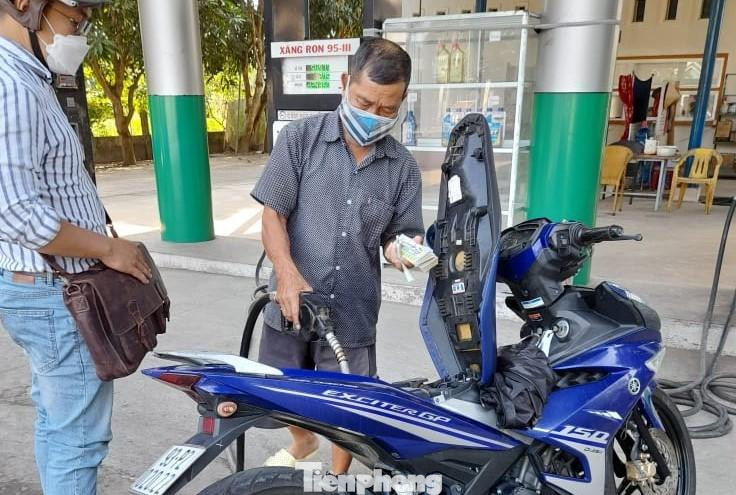 Nhiều địa phương cho biết nguồn cung xăng dầu vẫn đảm bảo phục vụ người dân. Ảnh: CK