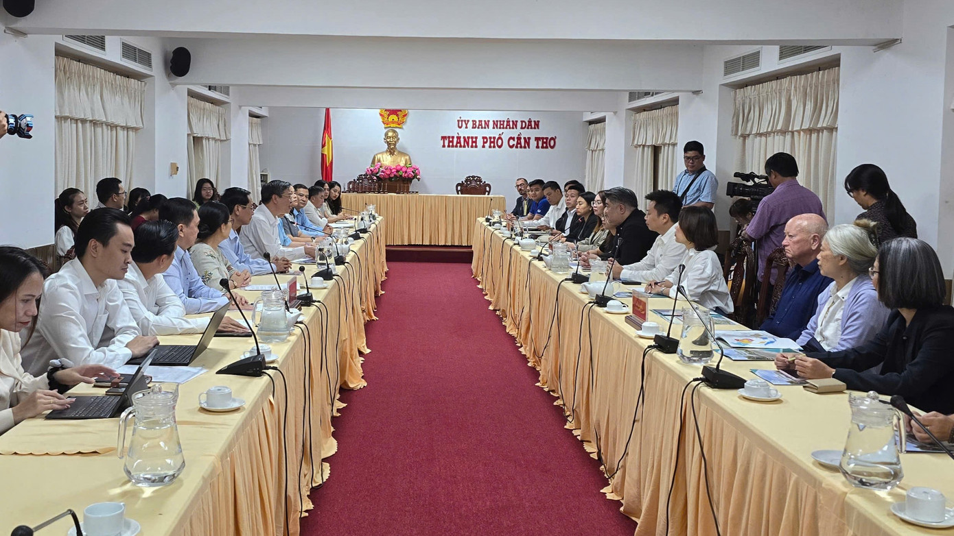 Quang cảnh buổi làm việc. Ảnh: CK.