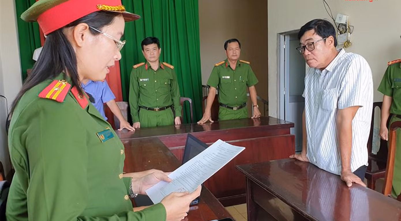 Trần Việt Thắng tại thời điểm bị cơ quan công an khởi tố.