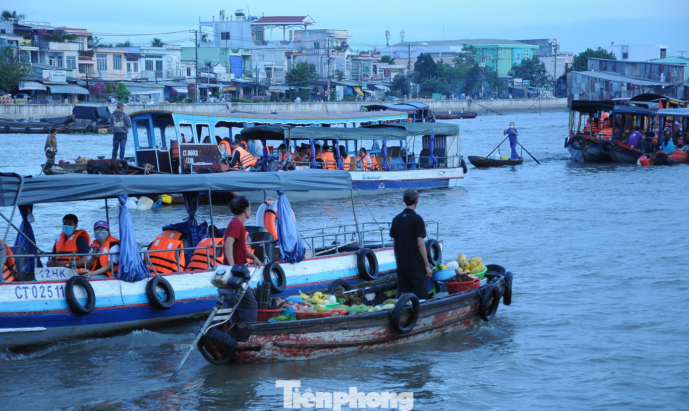 Chợ nổi Cái Răng là di sản văn hóa phi vật thể quốc gia. Ảnh: Cảnh Kỳ Chợ nổi Cái Răng là di sản văn hóa phi vật thể quốc gia. Ảnh: Cảnh Kỳ