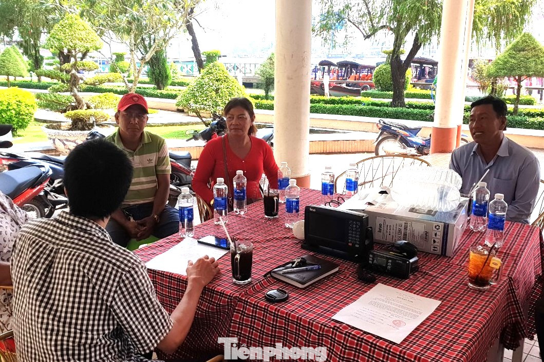 Các chủ tàu trình bày với PV sáng 13/3. Các chủ tàu trình bày với PV sáng 13/3.