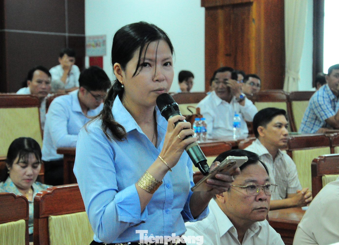 Đại biểu nêu ý kiến. Ảnh: CK