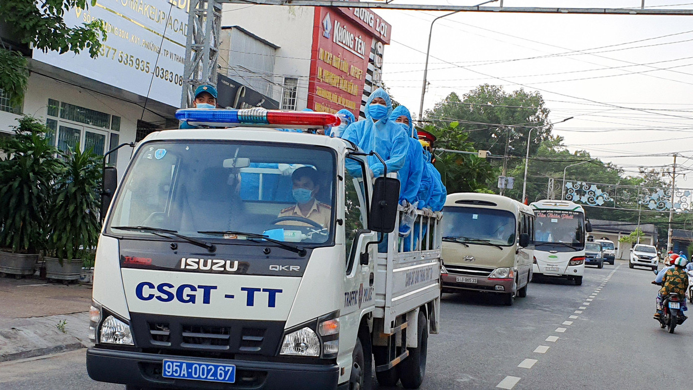 Nhân lực cùng phương tiện được huy động. Nhân lực cùng phương tiện được huy động.