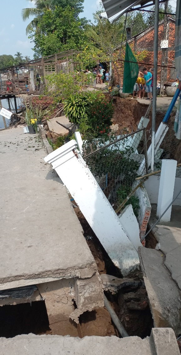 Các hộ dân bị ảnh hưởng phải di dời trong ngày 30 Tết.