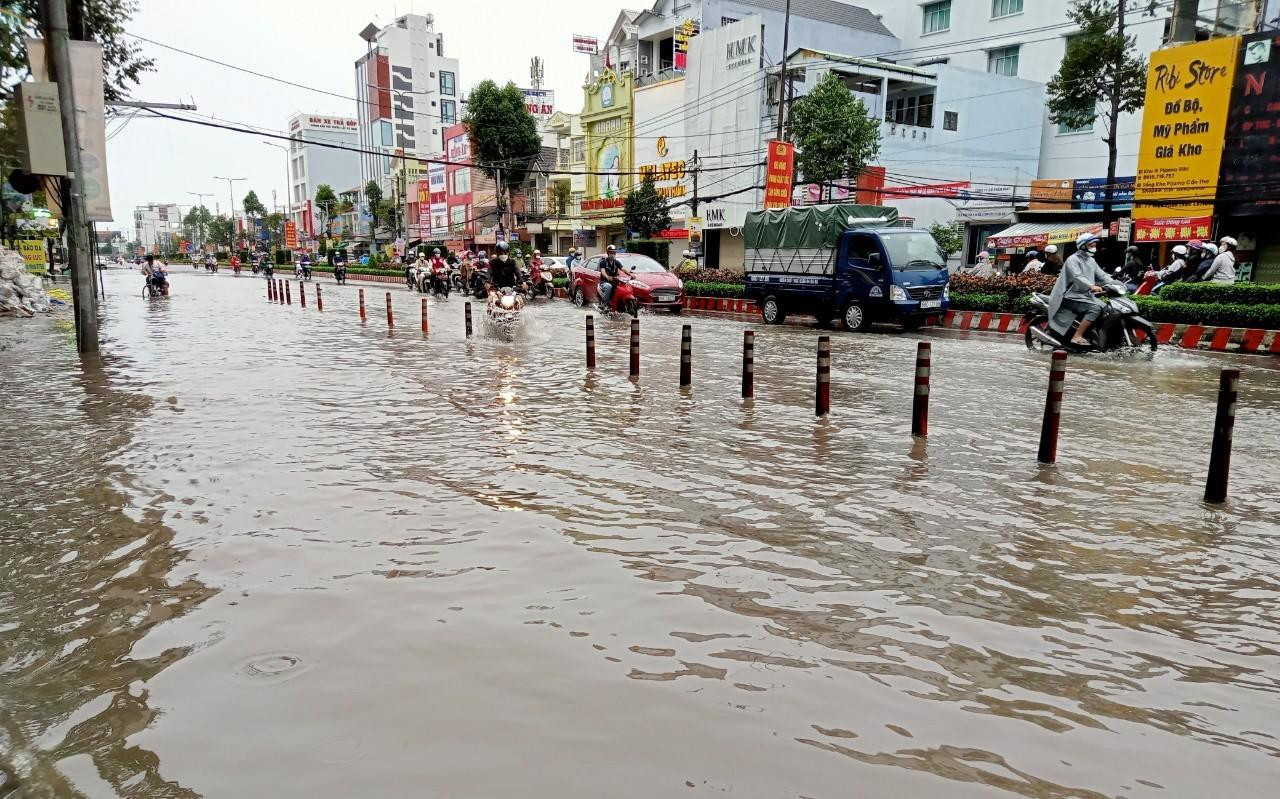 Đường phố Cần Thơ ngày 9/10.