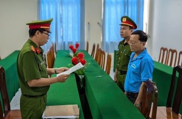 Công an thi hành các quyết định đối với Võ Trường Thắng.