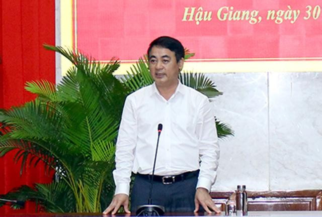 Bí thư Tỉnh ủy Hậu Giang Nghiêm Xuân Thành phát biểu tại buổi lễ. Bí thư Tỉnh ủy Hậu Giang Nghiêm Xuân Thành phát biểu tại buổi lễ.