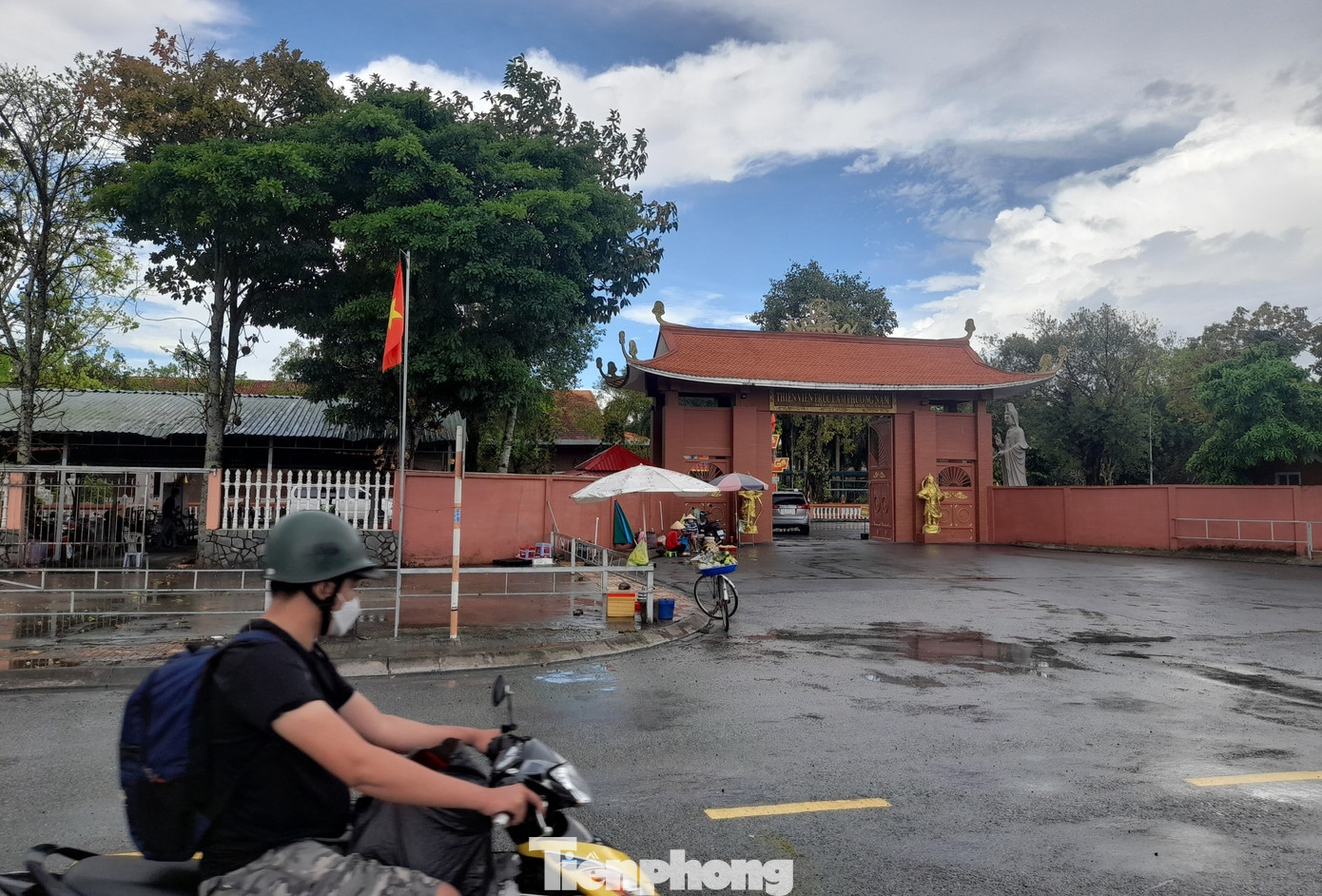 Thiền viện Trúc Lâm Phương Nam (huyện Phong Điền) khá thưa vắng.